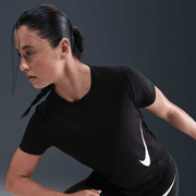 Koszulka damska Nike Tempo Swoosh HV2772-010